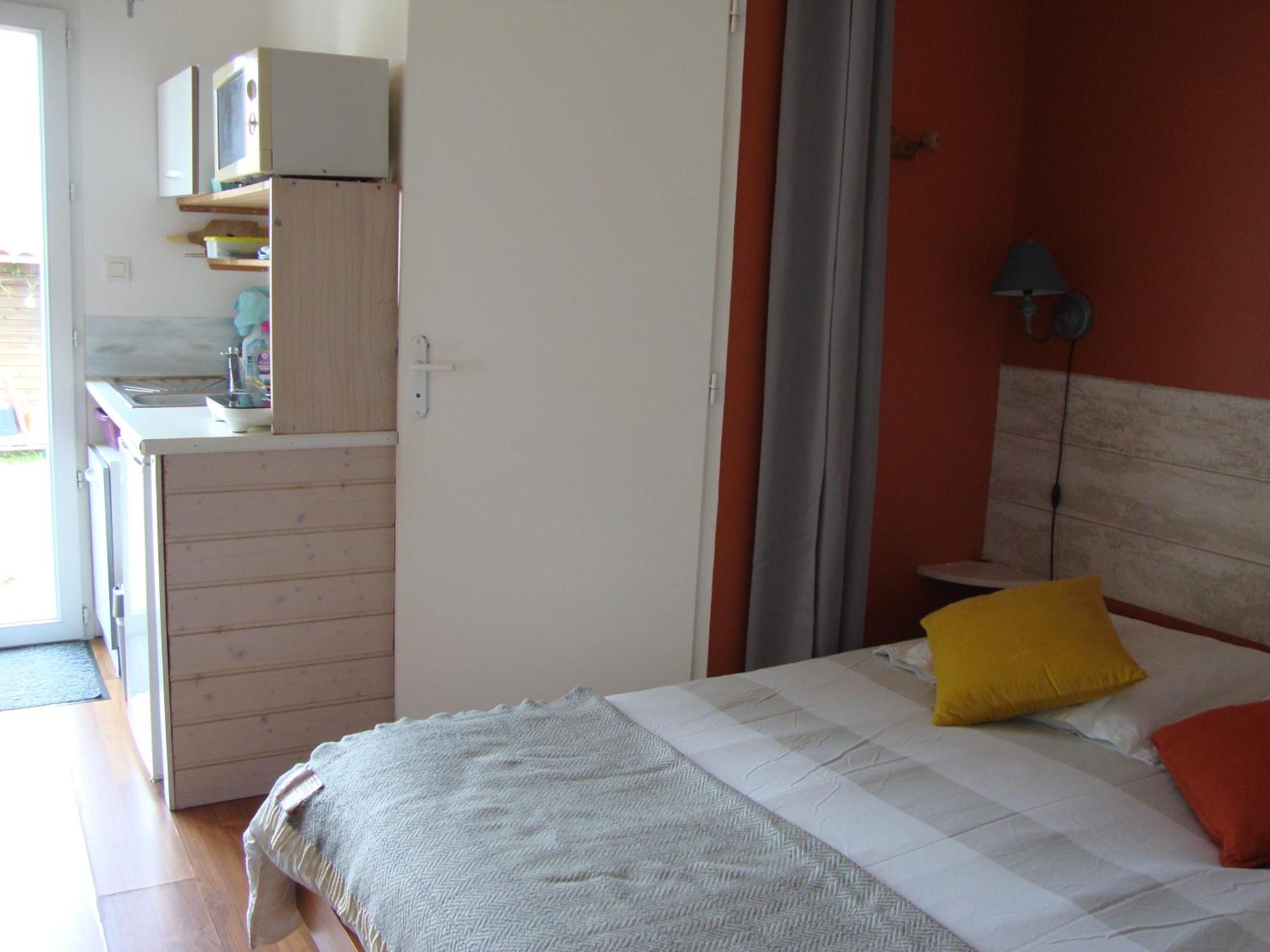 STUDIO indépendant DRAPS fournis VRAI lit WIFI vélos 700m OCEAN Brétignolles-sur-Mer Exterior foto